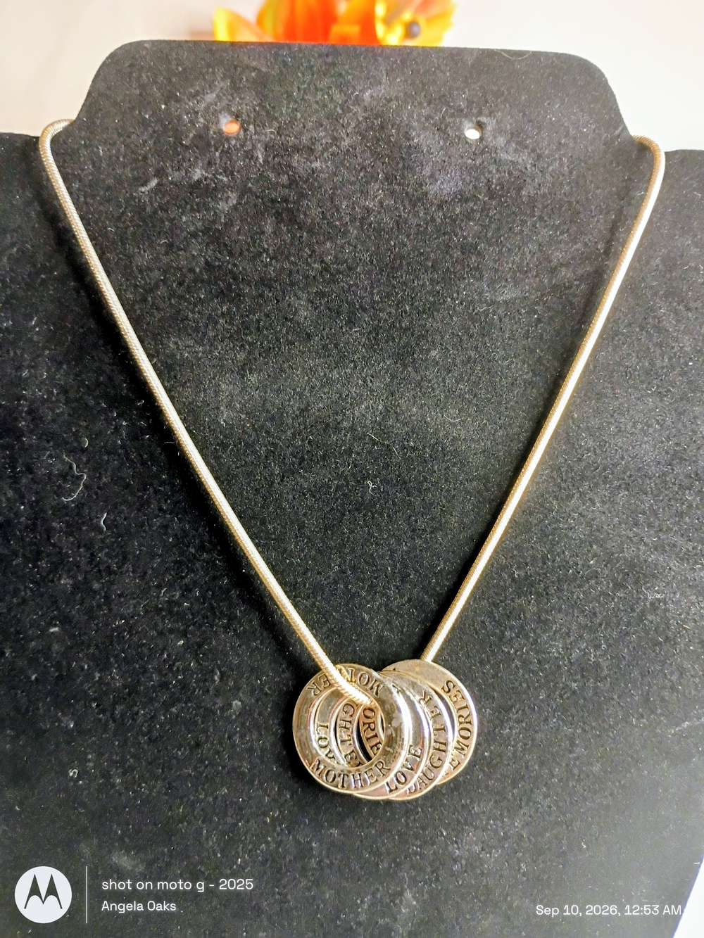 Silver Tone Interlocking Ring Mom & Daughter Pendant Necklace - Women Jewelry
